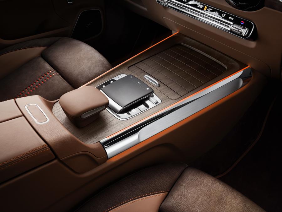 Детали интерьера Mercedes-Benz Concept GLB 2019 года  (фото 16 из 24)